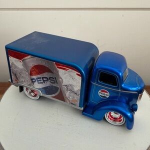 Jada Dub City 1947 ‘47 Pepsi Ford COE Delivery Bobtail Diecast Truck
